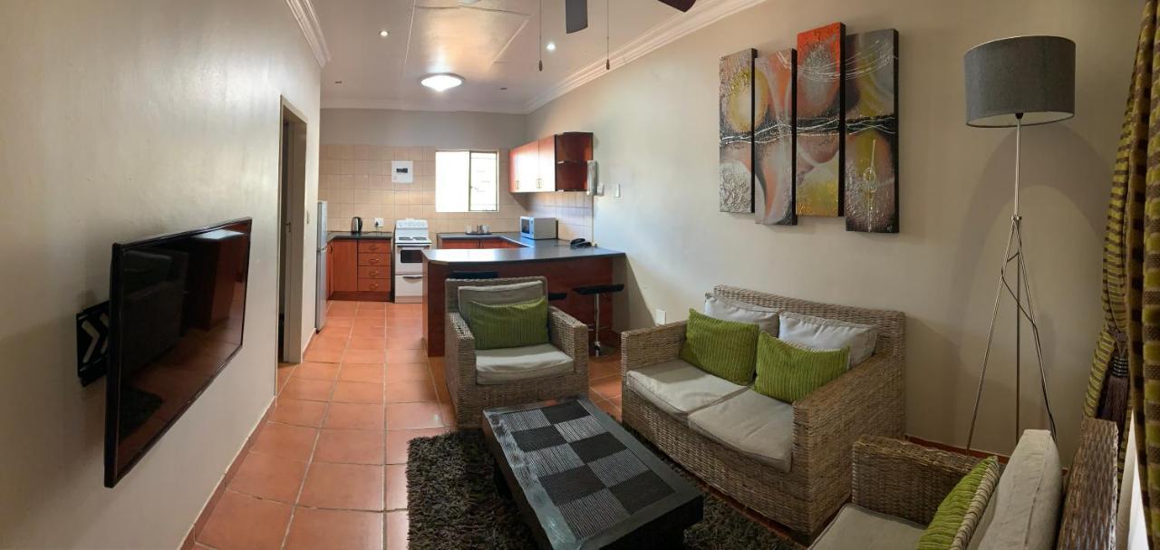 Polokwane Lodge Buitenkant foto