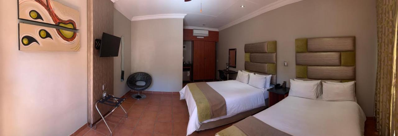 Polokwane Lodge Buitenkant foto