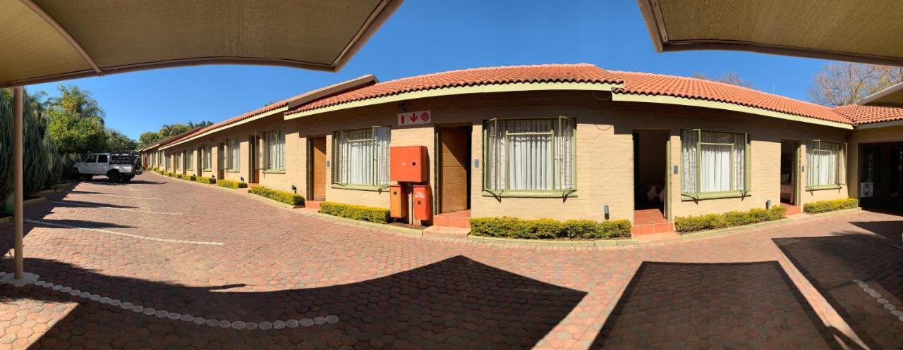 Polokwane Lodge Buitenkant foto